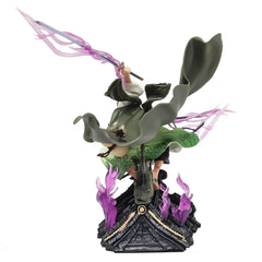 Piece One - Roronoa Zoro en pleine action – Three Sword Style (Santoryu)